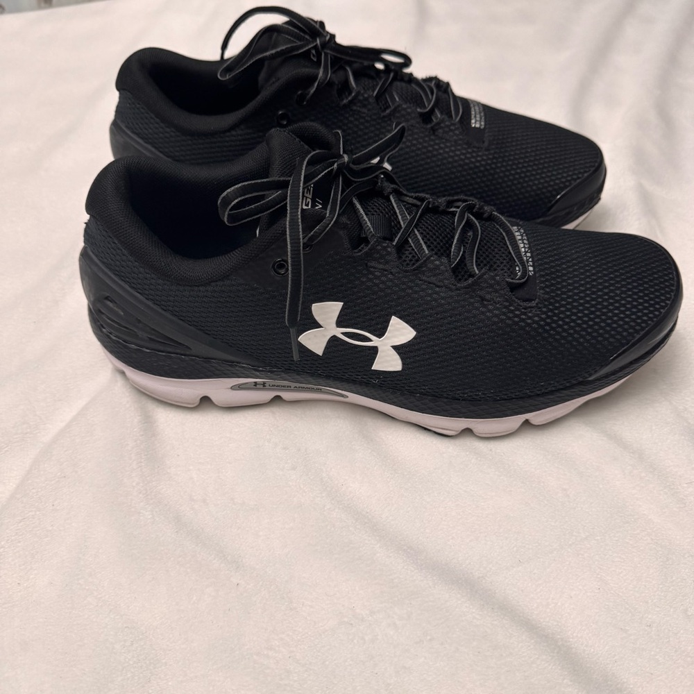 Under Armour Men’s Charged Gemini black/10